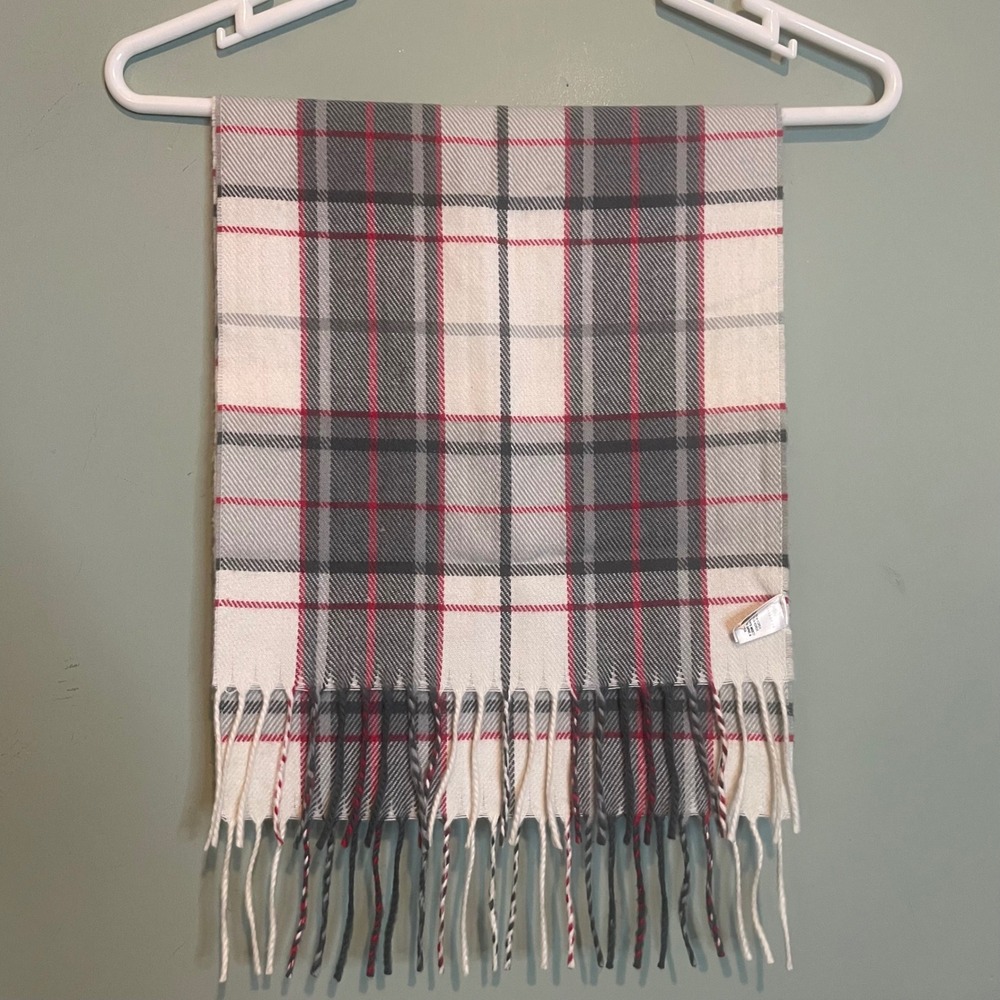 NWOT Womens Lightā Academia Preppy Cozy Fringe Tartan Plaid Scarf Cream Grey